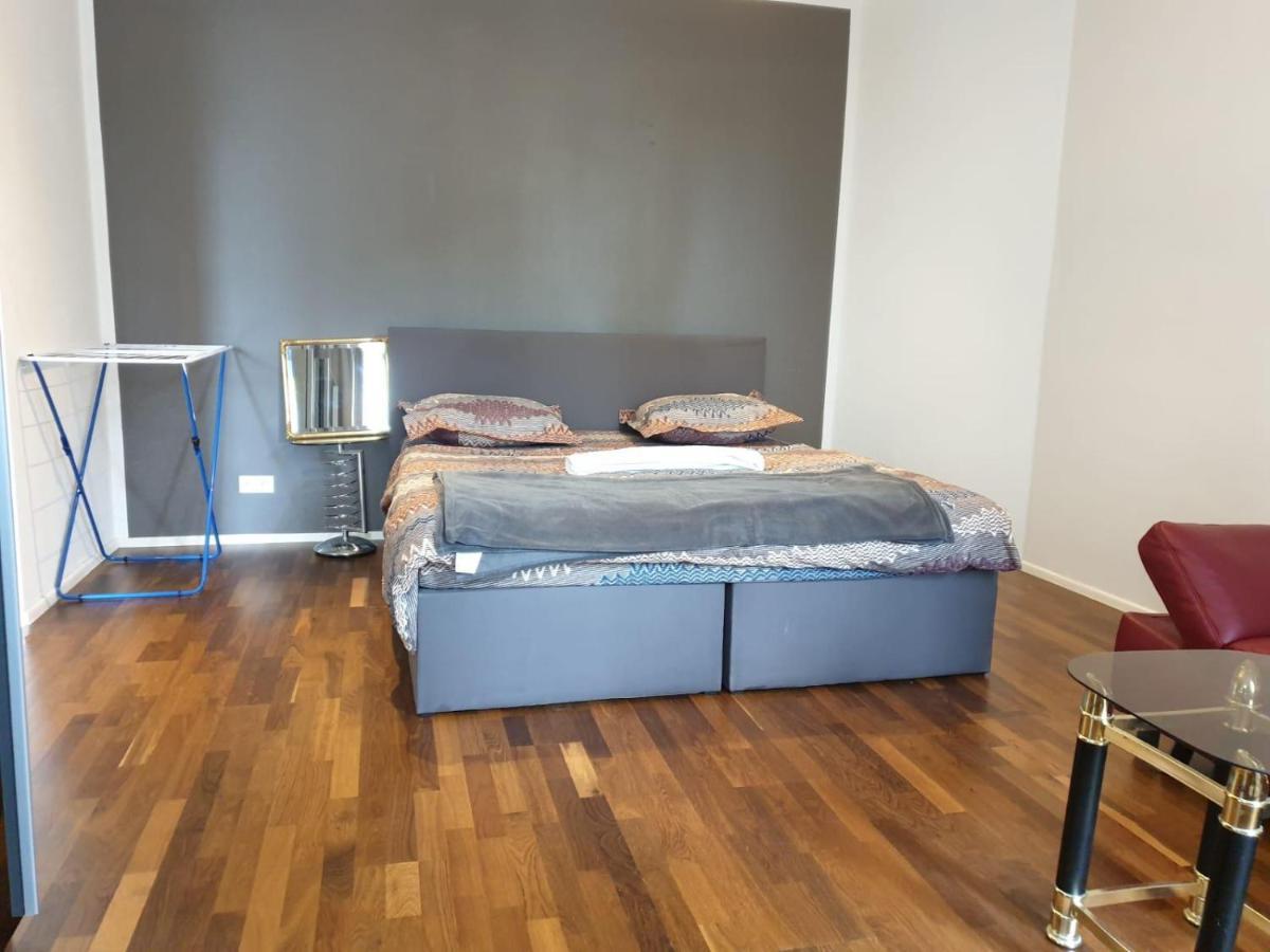 Deluxe Apartment 5P Mm A Viyana Dış mekan fotoğraf